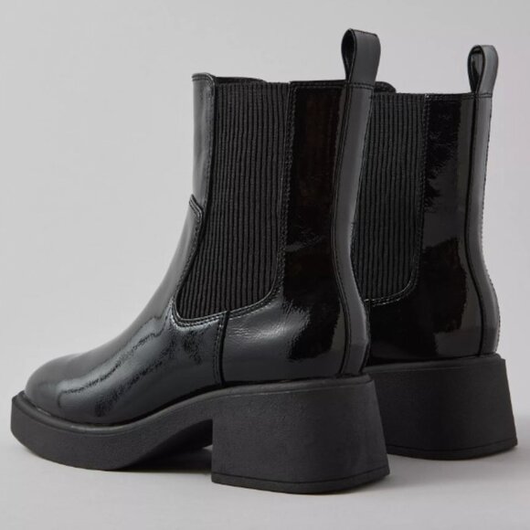 AE Vegan Leather Chelsea Boot - Picture 3 of 3